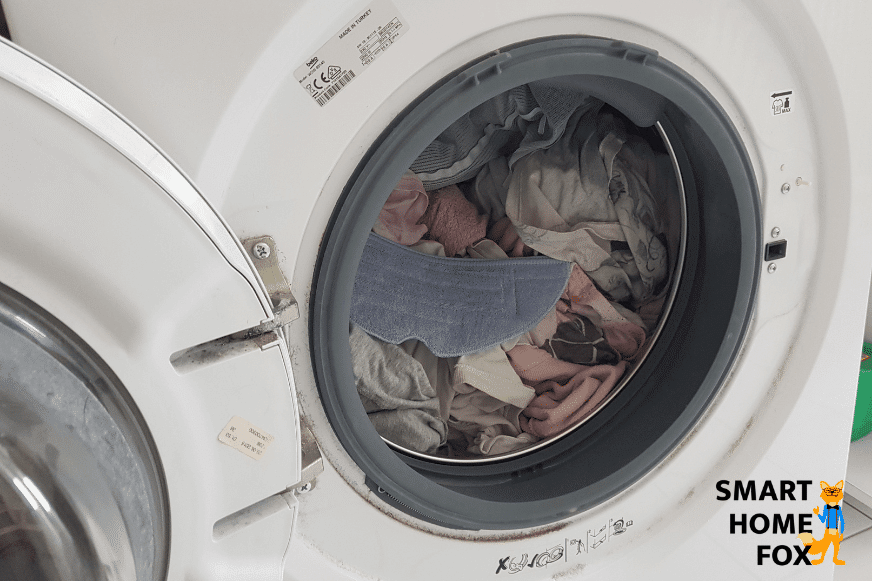 Washing the Roborock S7 mop in the washing machine